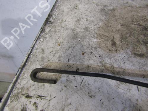 front-windshield-wiper-arm-hyundai-santa-fe-i-sm-2000-2001-2002-2003-2004-2005-2006-25078707 main image