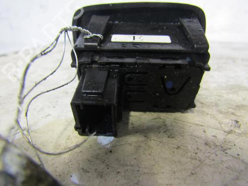 Used Left rear window switch Left rear window switch CITROËN C3 II (SC_) 1.6 VTi 120 (120 hp) 25090117 25090117