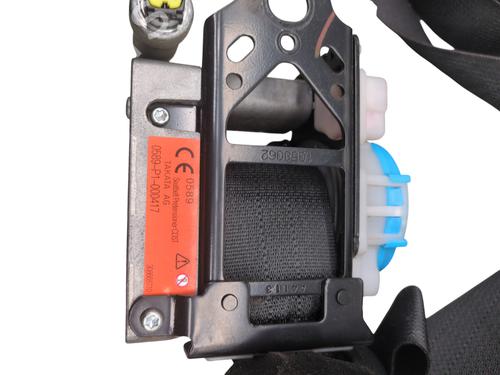 Højre fortil seleforstrammer TOYOTA YARIS (_P13_) 1.4 D (NLP130_, NLP130) (90 hp) 31864755