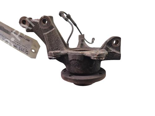 Right front steering knuckle DACIA SANDERO II TCe 90 (B8M1, B8MA, B8AC) | BP25810075M26 