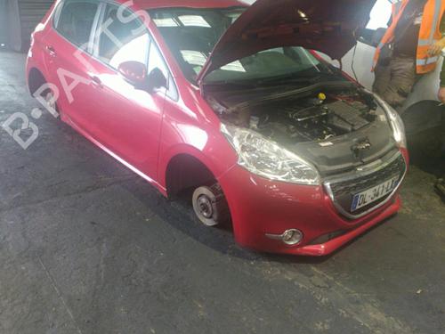 Front wiper motor PEUGEOT 208 I (CA_, CC_) 1.2 VTI 82 | BP25089747M29 