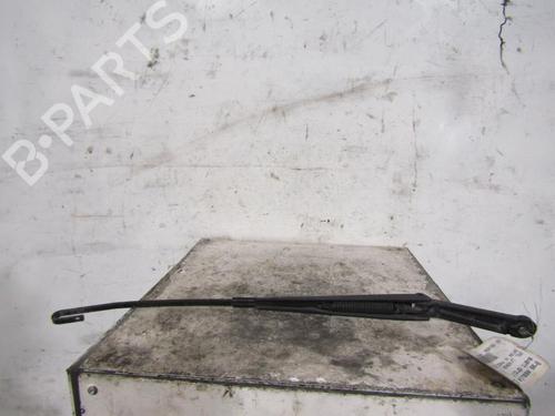 Used Front windshield wiper arm OPEL ZAFIRA A MPV (T98) 2.2 DTI 16V (F75) (125 hp) 25070291