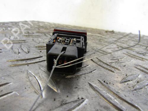 Used Warning switch KIA CERATO I Hatchback (LD) 2.0 CRDi (112 hp) 25070005