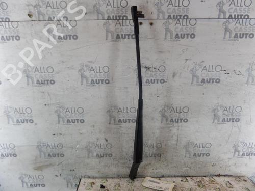 Used Front windshield wiper arm VW TOURAN (1T1, 1T2) 1.9 TDI (100 hp) 25115280