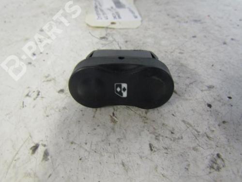 Used Right front window switch Right front window switch DACIA SANDERO 1.5 dCi (86 hp) 10600220 10600220