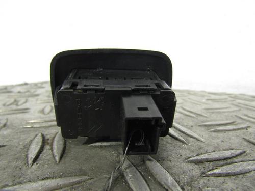 Used Right rear window switch Right rear window switch CITROËN C5 III (RD_) 1.6 HDi 110 (RD9HL0, RD9HR8, RD9HRA) (112 hp) 25084342 25084342
