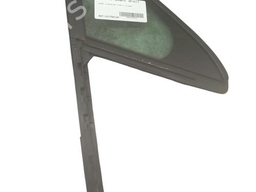 front-right-quarter-glass-peugeot-508-i-8d_-2010-2011-2012-2013-2014-2015-2016-2017-2018-33028869 main image