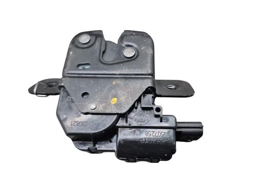 Tailgate lock RENAULT CLIO V (B7_) 1.0 TCe 90 (B7MT) | BP25056785C101 