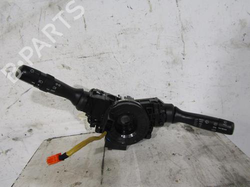 Used Steering column stalk TOYOTA YARIS (_P9_) 1.3 VVT-i (SCP90_, SCP90R) (87 hp) 25085171