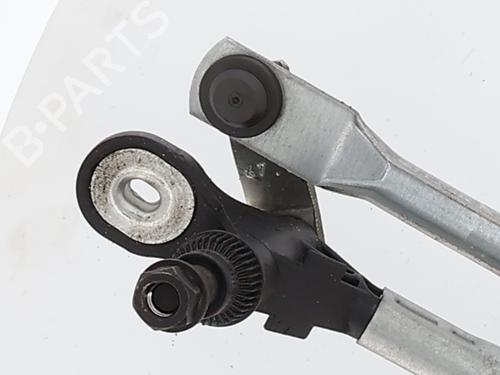 Used Front wiper motor Front wiper motor BMW X1 (E84) xDrive 18 d (143 hp) 34044388 34044388