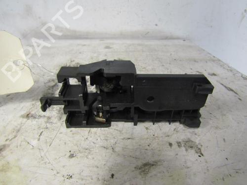 front-right-interior-door-handle-toyota-corolla-_e12_-2001-2002-2003-2004-2005-2006-2007-2008-25094280 main image