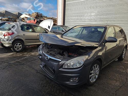 Rear parcel shelf HYUNDAI i30 (FD) 1.6 CRDi | BP25063188C85  - Image 19