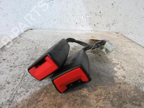 Used Seat buckle VW POLO (9N_, 9A_) 1.4 TDI (80 hp) 25066502