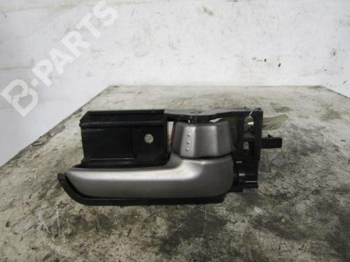 Used Front right interior door handle Front right interior door handle SUZUKI SWIFT III (MZ, EZ) 1.3 (RS413, ZC11S) (92 hp) 10594126 10594126