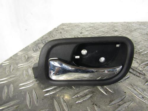 Used Rear left interior door handle HONDA ACCORD VII (CL, CN) 2.2 i-CTDi (CN1) (140 hp) 25069978