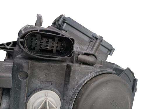 Right headlight VW TOURAN (1T3) 2.0 TDI | BP29759830C29 