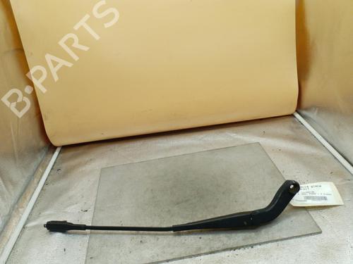 Used Front windshield wiper arm MERCEDES-BENZ B-CLASS Sports Tourer (W245) B 180 CDI (245.207) (109 hp) 25089680