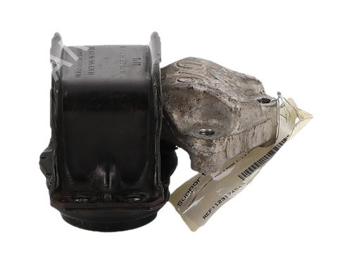 Used Engine mount Engine mount PEUGEOT 5008 (0U_, 0E_) 1.6 HDi (112 hp) 33534939 33534939