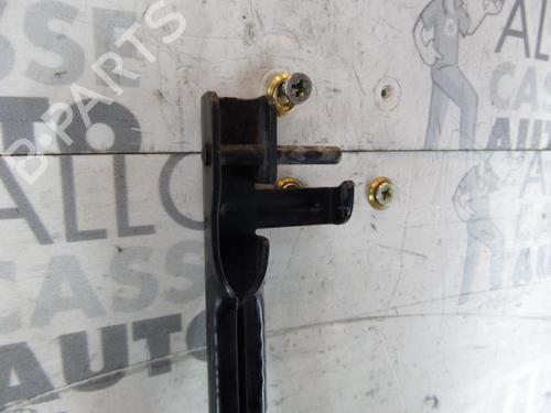 Used Front windshield wiper arm Front windshield wiper arm 25115367 25115367