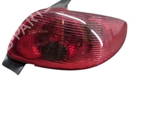 Used Right taillight PEUGEOT 206 Hatchback (2A/C) 1.4 16V (88 hp) 30412815