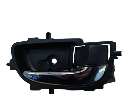 Used Rear right interior door handle TOYOTA YARIS (_P13_) 1.5 Hybrid (NHP130_, NHP130) (101 hp) 26031304