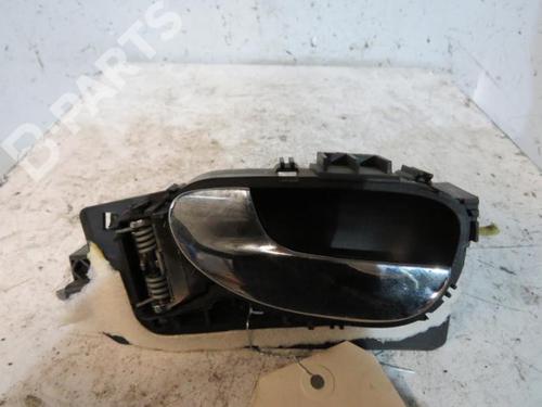 rear-left-interior-door-handle-peugeot-307-3ac-16-hdi-110-2000-2001-2002-2003-2004-2005-2006-2007-2008-2009-2010-2011-2012-10607751 main image