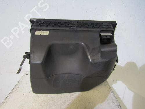 Used Glove box Glove box VW POLO IV (9N_, 9A_) 1.9 SDI (64 hp) 25079642 25079642