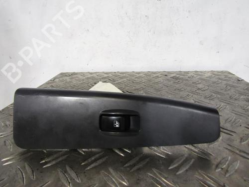 Used Right front window switch KIA CERATO I Hatchback (LD) 2.0 CRDi (112 hp) 25069999