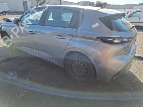 Gebruikte PEUGEOT 308 III (FB_, FH_, FP_, F3_, FM_) PureTech 110 (FPHNPL) 4933963 Onderdelen
