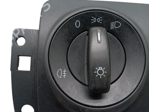 Used Headlight switch VW GOLF VI (5K1) 1.6 TDI (105 hp) 28521630