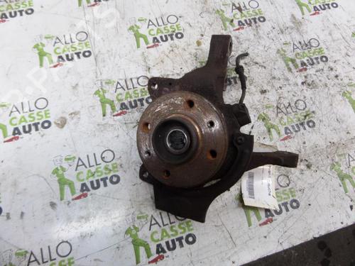 Used Left front steering knuckle RENAULT SAFRANE I (B54_) 2.0 (B540) (105 hp) 25071212