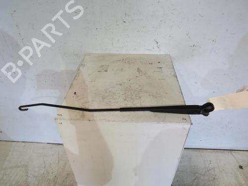 Used Front windshield wiper arm RENAULT LAGUNA I (B56_, 556_) 2.2 dT (B569) (113 hp) 25114443