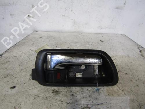 Used Rear right interior door handle TOYOTA COROLLA Verso (ZER_, ZZE12_, R1_) 2.0 D-4D (CUR10_, CUR10R) (116 hp) 25105912