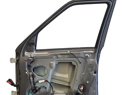 Right front door LAND ROVER RANGE ROVER SPORT I (L320) 3.6 D 4x4 | BP26147405C3 