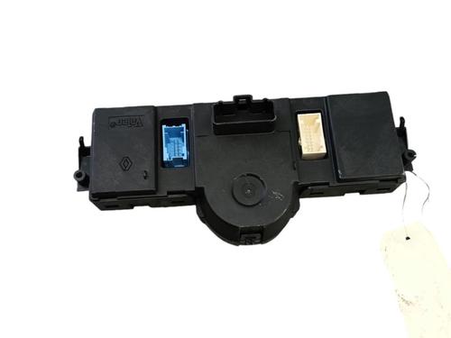 Used Climate control Climate control 25055077 25055077