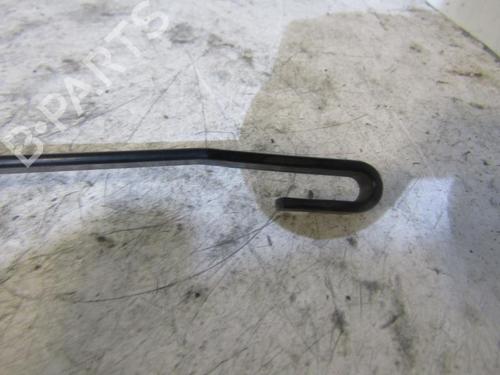 Used Rear windshield wiper arm NISSAN X-TRAIL I (T30) 2.2 dCi 4x4 (136 hp) 25064321