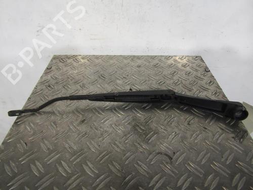 front-windshield-wiper-arm-hyundai-i10-i-pa-2007-2008-2009-2010-2011-2012-2013-2014-2015-2016-2017-2018-25084575 main image