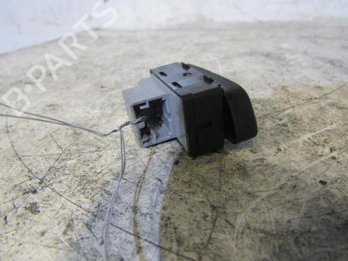 Used Right front window switch Right front window switch VW POLO IV (9N_, 9A_) 1.4 TDI (80 hp) 25106497 25106497