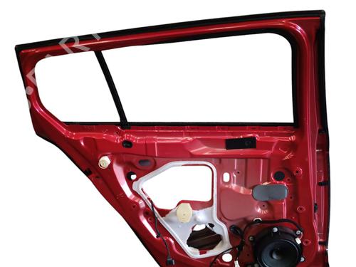 left-rear-door-renault-megane-iv-grandtour-k9amn_-2016-25071916 main image