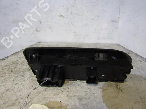 Used Left front window switch Left front window switch FORD C-MAX (DM2) 1.6 TDCi (90 hp) 25105811 25105811