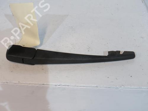 Used Rear windshield wiper arm SUZUKI SWIFT IV (FZ, NZ) 1.2 (AZH412, ZC72S) (94 hp) 25083865