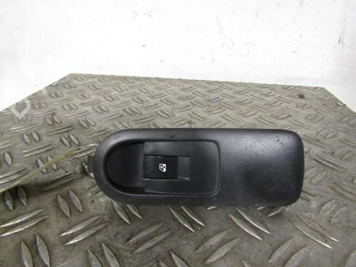 Used Right front window switch RENAULT SCÉNIC II (JM0/1_) [2003-2010]  25091718