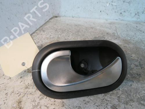 Used Front left interior door handle RENAULT CLIO III (BR0/1, CR0/1) 1.5 dCi (BR17, CR17) (86 hp) 25092187