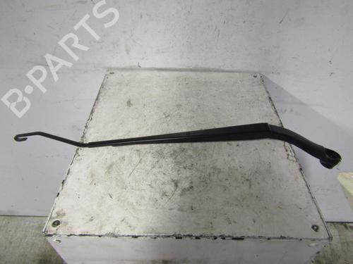 Used Front windshield wiper arm OPEL INSIGNIA A (G09) 1.6 CDTi (68) (136 hp) 25106973