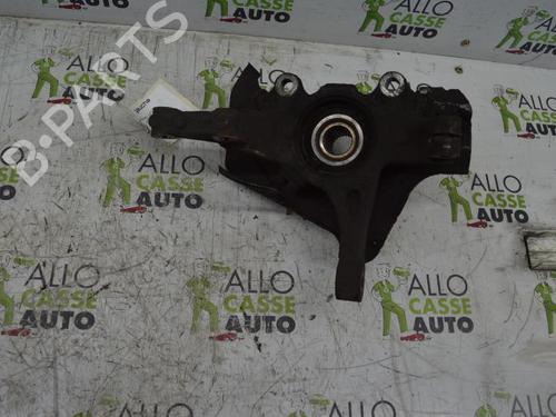 Used Left front steering knuckle FIAT GRANDE PUNTO (199_) 1.3 D Multijet (75 hp) 25071104