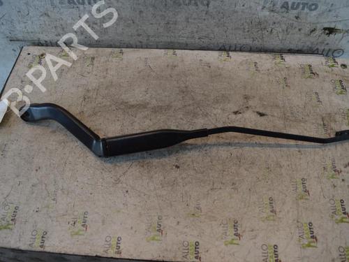 Used Front windshield wiper arm CITROËN XANTIA (X1_, X2_) 1.8 i 16V (110 hp) 25115100