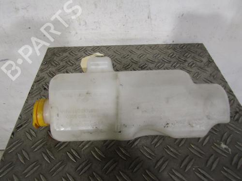 Used Windscreen washer tank RENAULT TWINGO III (BCM_, BCA_) 0.9 TCe 90 (BCM9, BCM2) (90 hp) 25080372