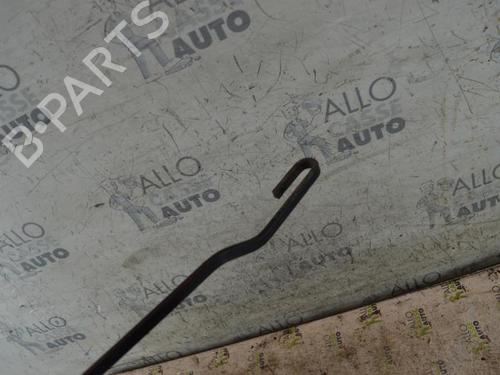 Used Front windshield wiper arm Front windshield wiper arm AUDI A3 (8L1) 1.9 TDI (110 hp) 25115205 25115205