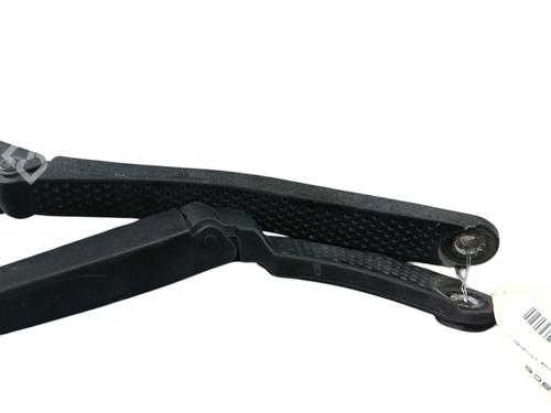 front-windshield-wiper-arm-renault-clio-iv-bh_-2012-2013-2014-2015-2016-2017-2018-2019-2020-2021-38290107 main image