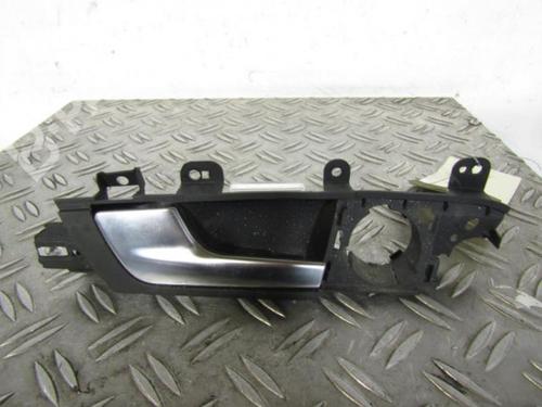 Used Rear left interior door handle Rear left interior door handle AUDI A3 Sportback (8PA) 2.0 TFSI quattro (200 hp) 10589504 10589504